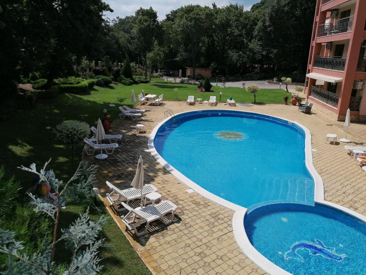 Sunrise Complex Apartments Golden Sands Luaran gambar