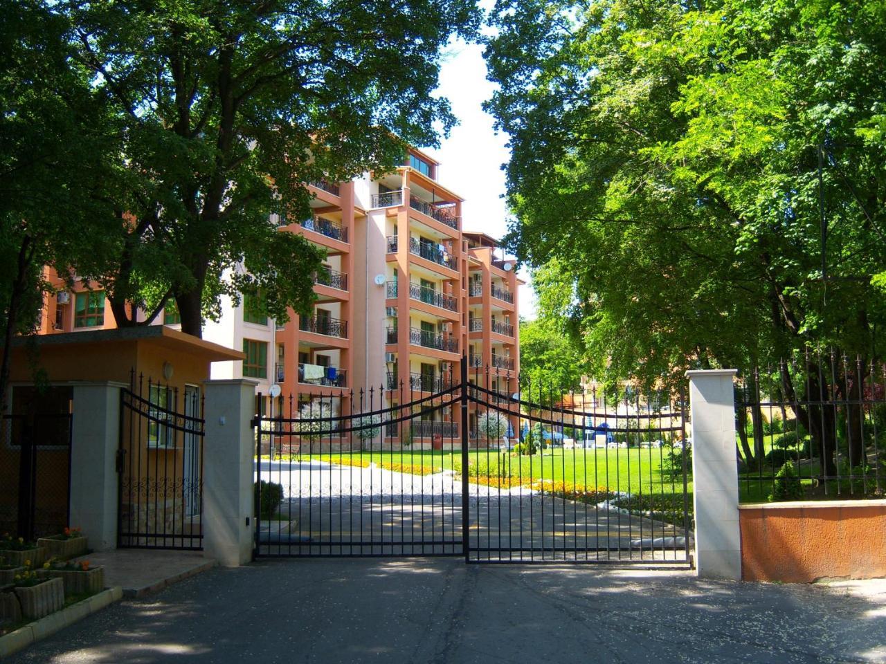 Sunrise Complex Apartments Golden Sands Luaran gambar